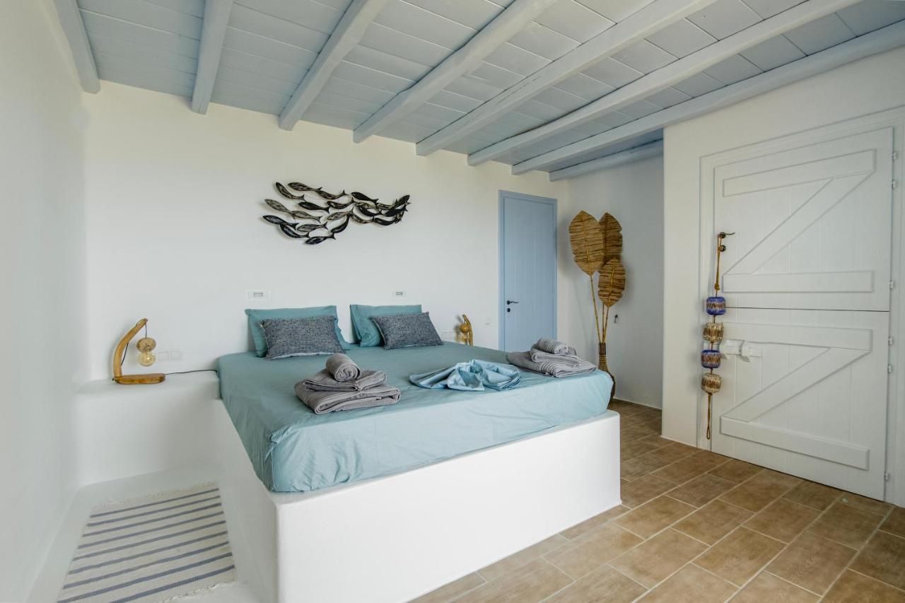 Villa Rossi Paros Luxury Apartments And Suites Дріос Екстер'єр фото