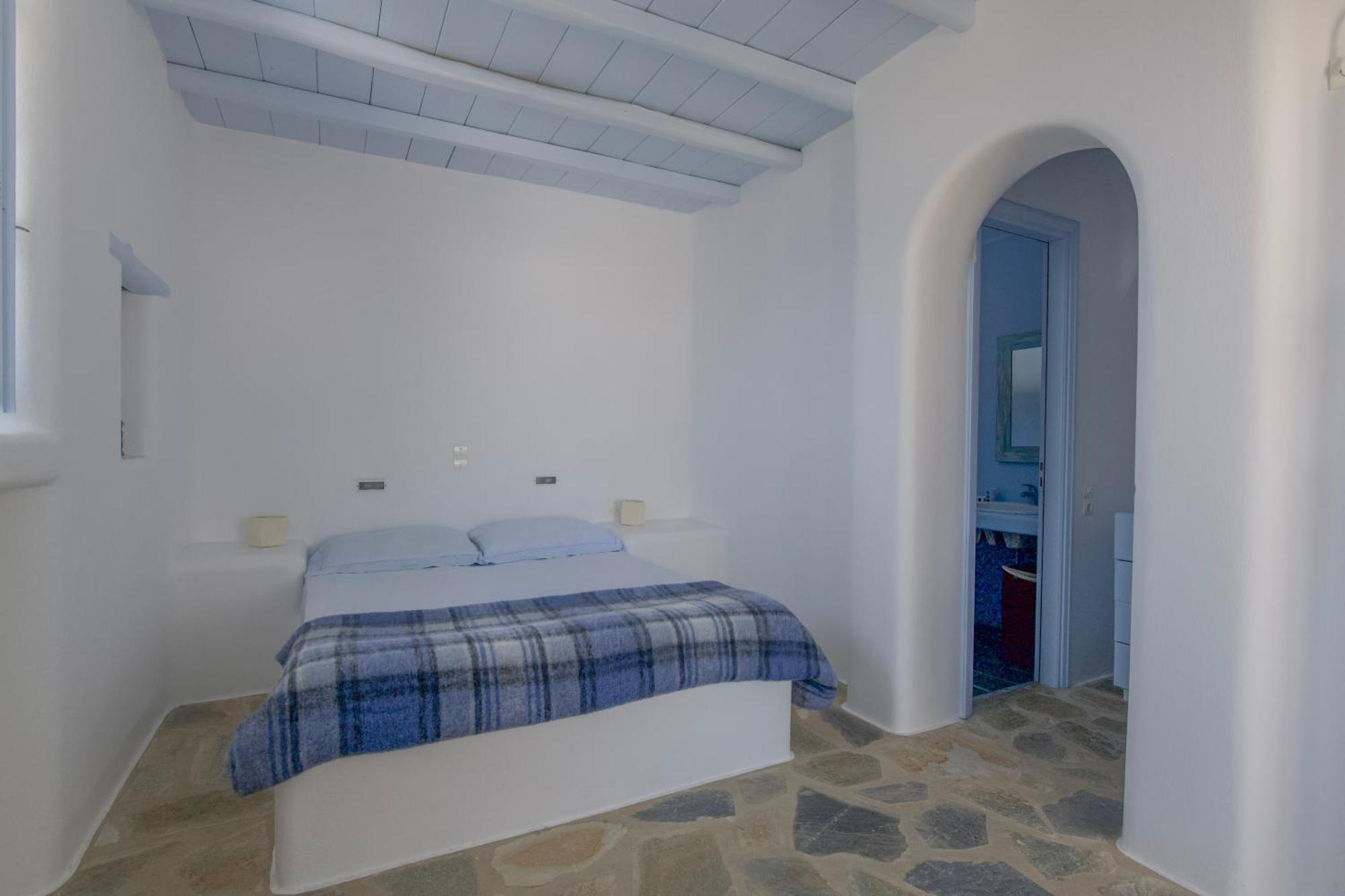 Villa Rossi Paros Luxury Apartments And Suites Дріос Номер фото